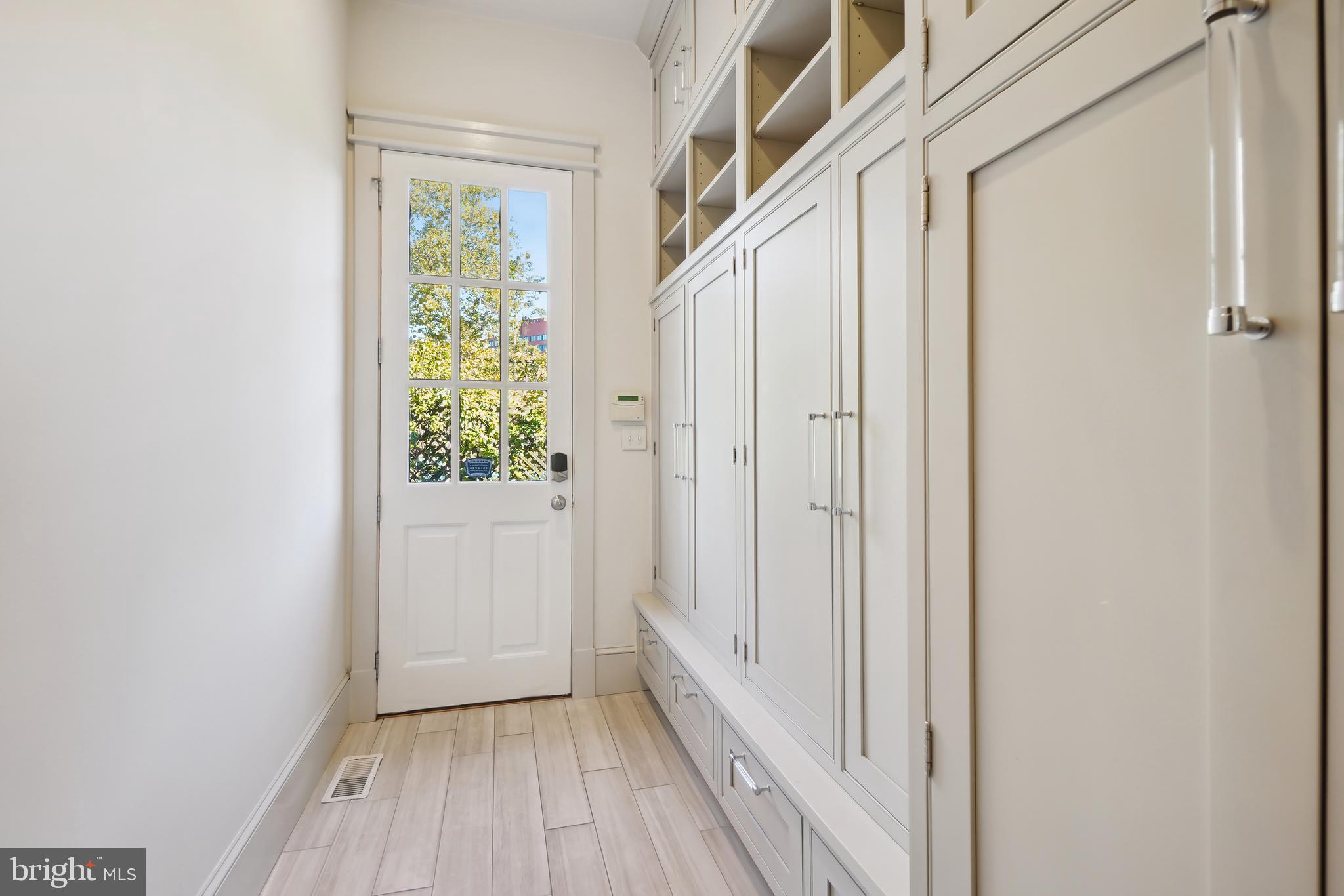 7904 Glenbrook Road Bethesda, MD 20814 - Photo 9 of 33 Mudroom