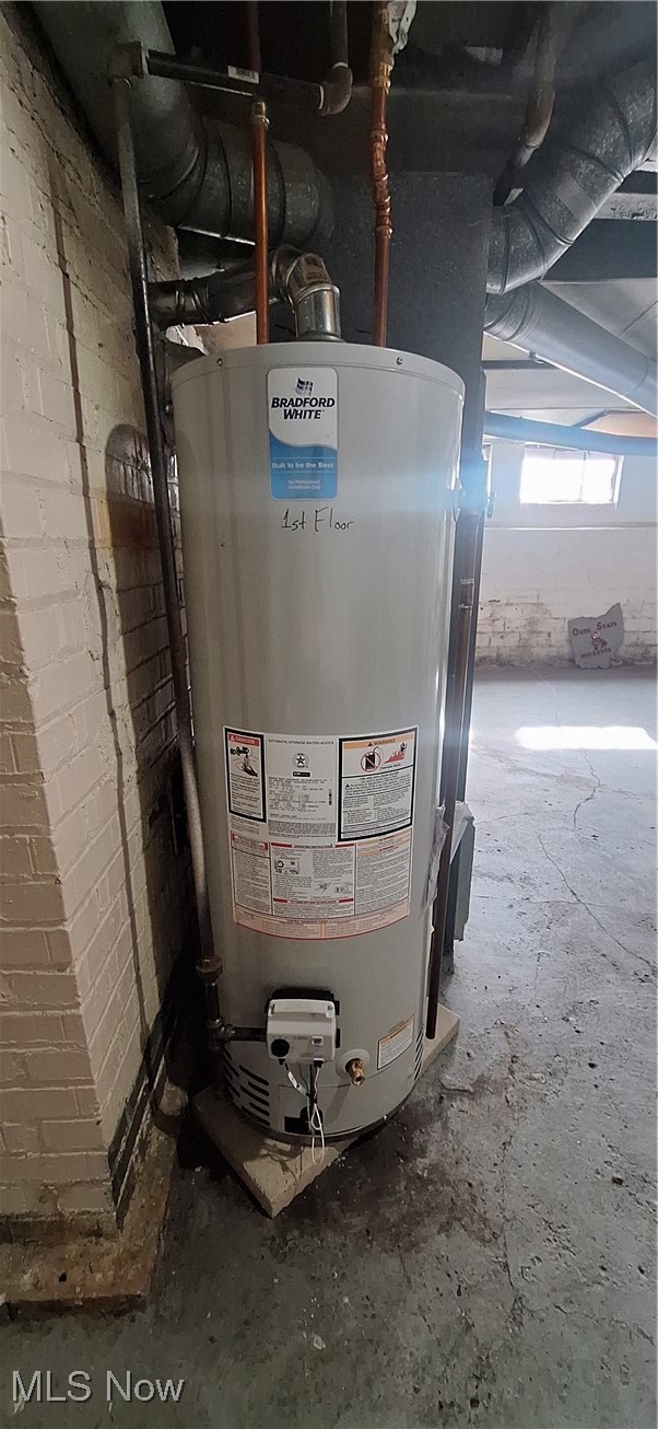 1477 Genesee Road South Euclid, OH 44121 - Photo 23 of 26 Utility room with water heater