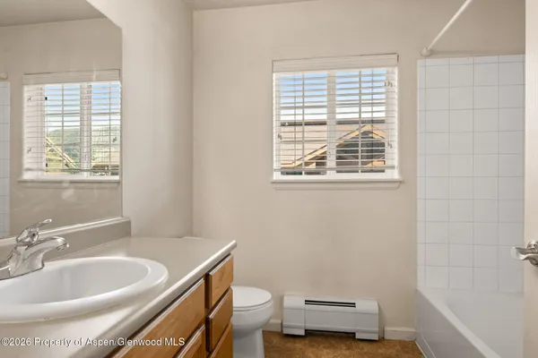 $2,300 | 410 River View Drive, Unit 305, New Castle, CO 81647