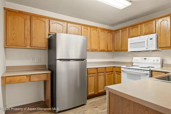 $2,300 | 410 River View Drive, Unit 305, New Castle, CO 81647