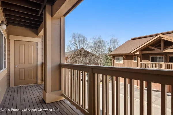 $2,300 | 410 River View Drive, Unit 305, New Castle, CO 81647