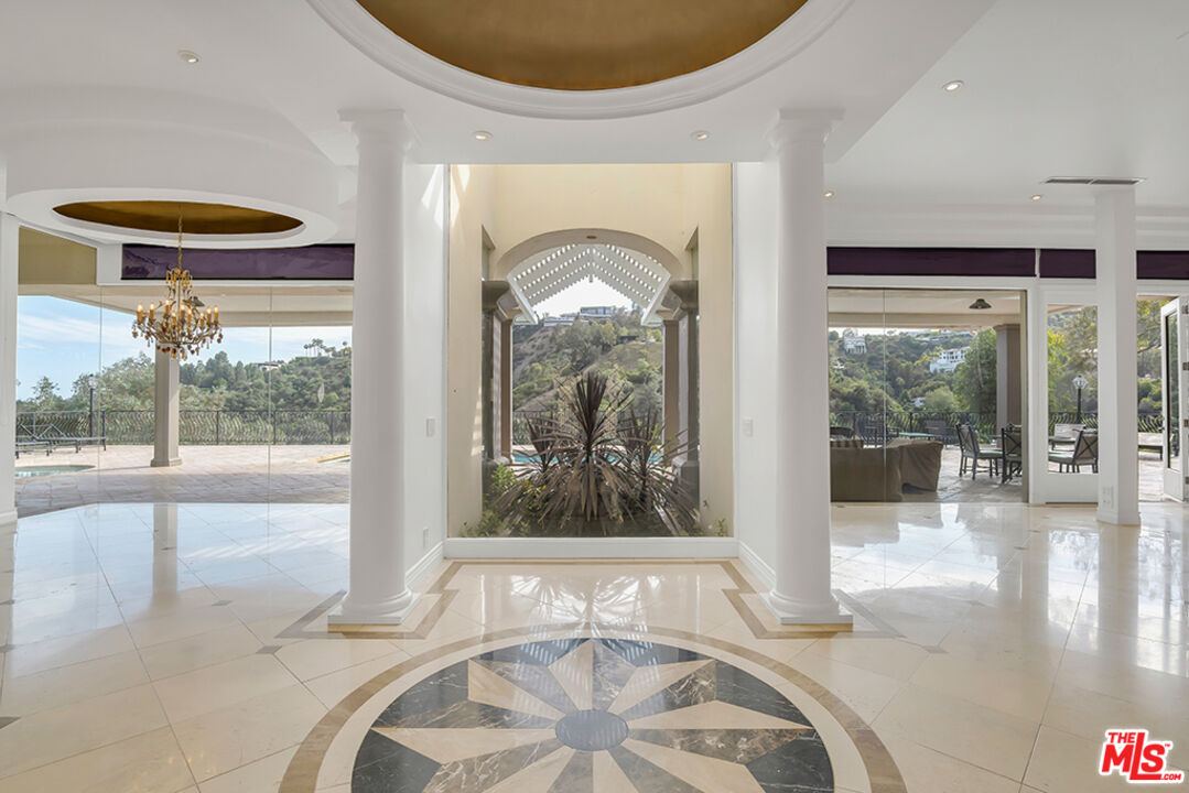 10557 Rocca Place Los Angeles, CA 90077 - Photo 4 of 52