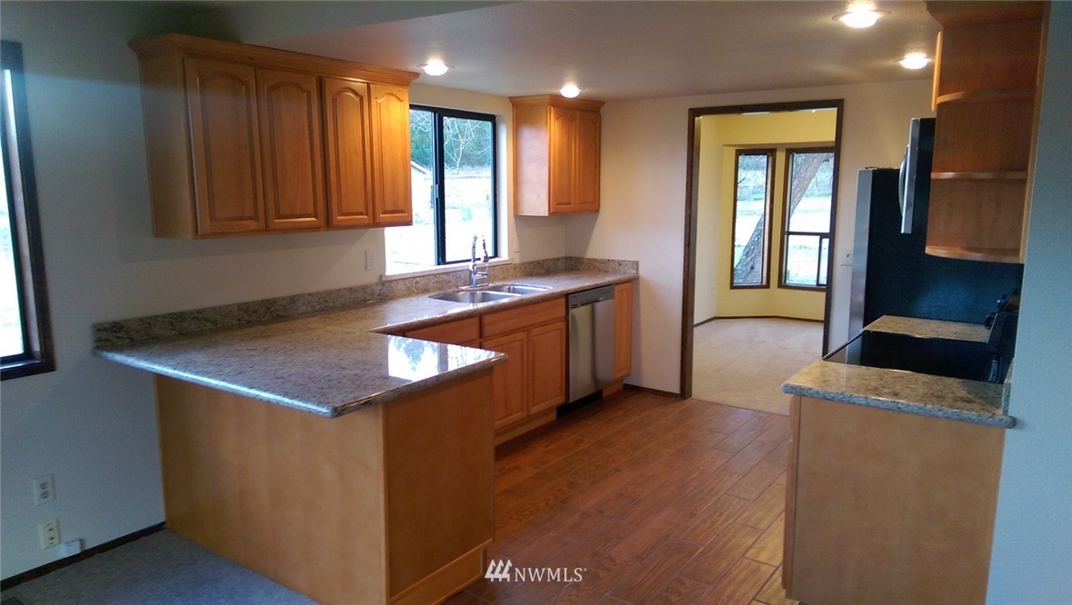 37413 Allen Road South Roy, WA 98580 - Photo 8 of 14