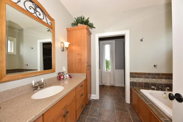 $519,900 | 154 Water Court, Cedar Grove, WI 53013