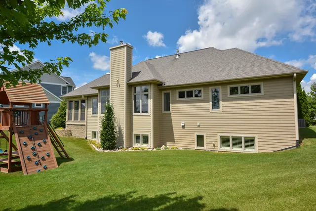 $519,900 | 154 Water Court, Cedar Grove, WI 53013