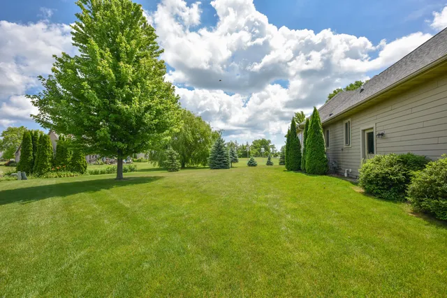 $519,900 | 154 Water Court, Cedar Grove, WI 53013