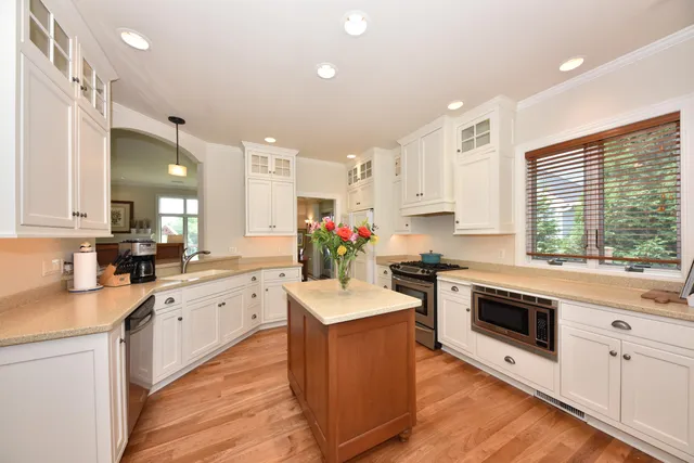 $519,900 | 154 Water Court, Cedar Grove, WI 53013