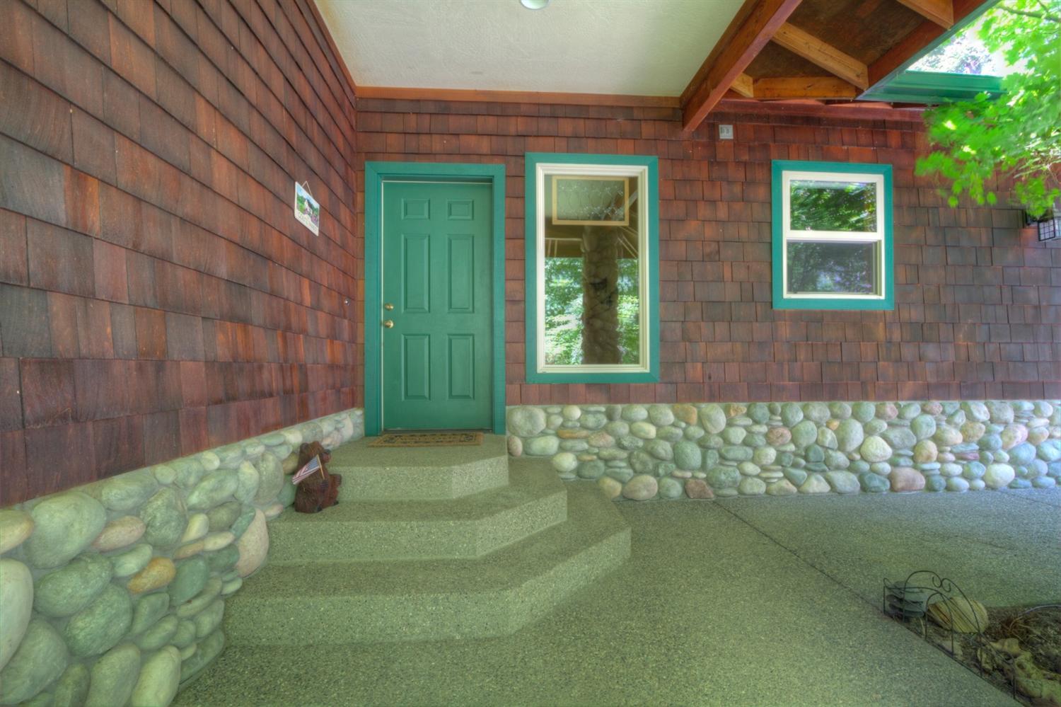 195 Stewart Road Grants Pass, OR 97526 - Photo 4 of 25 Additional Photo