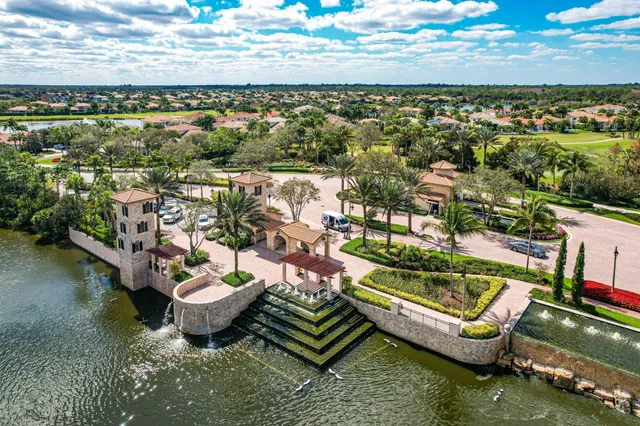 $999,000 | 274 Tresana Boulevard, Unit 132, Jupiter, FL 33478