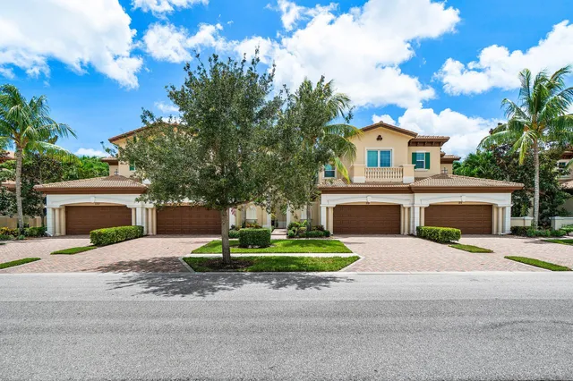 $999,000 | 274 Tresana Boulevard, Unit 132, Jupiter, FL 33478