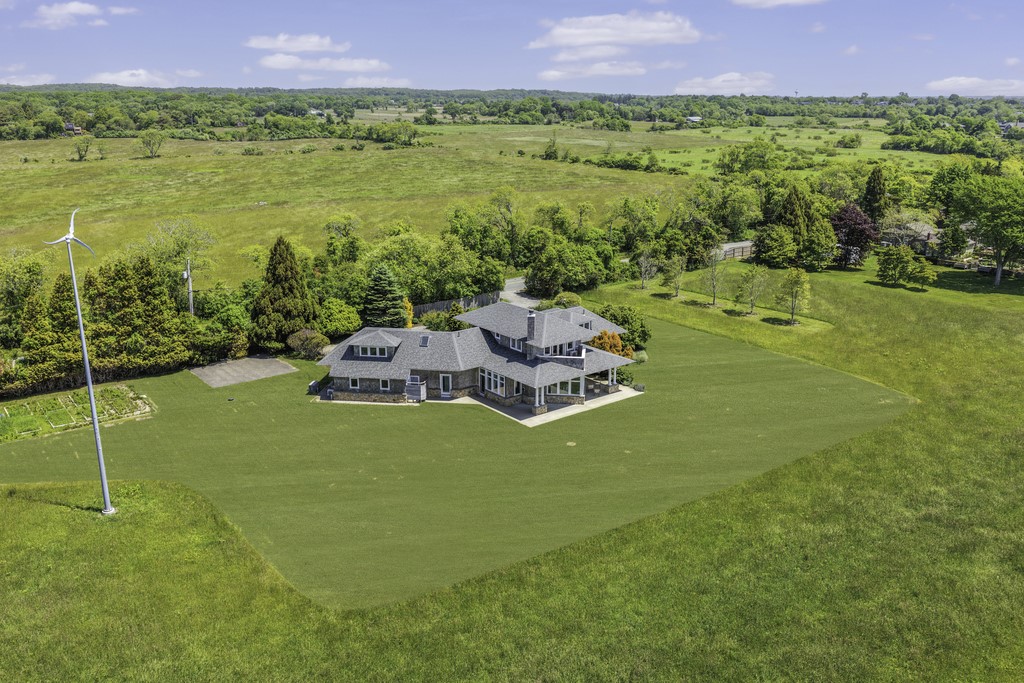 550 Cards Pond Road South Kingstown, RI 02879 - Photo 4 of 41