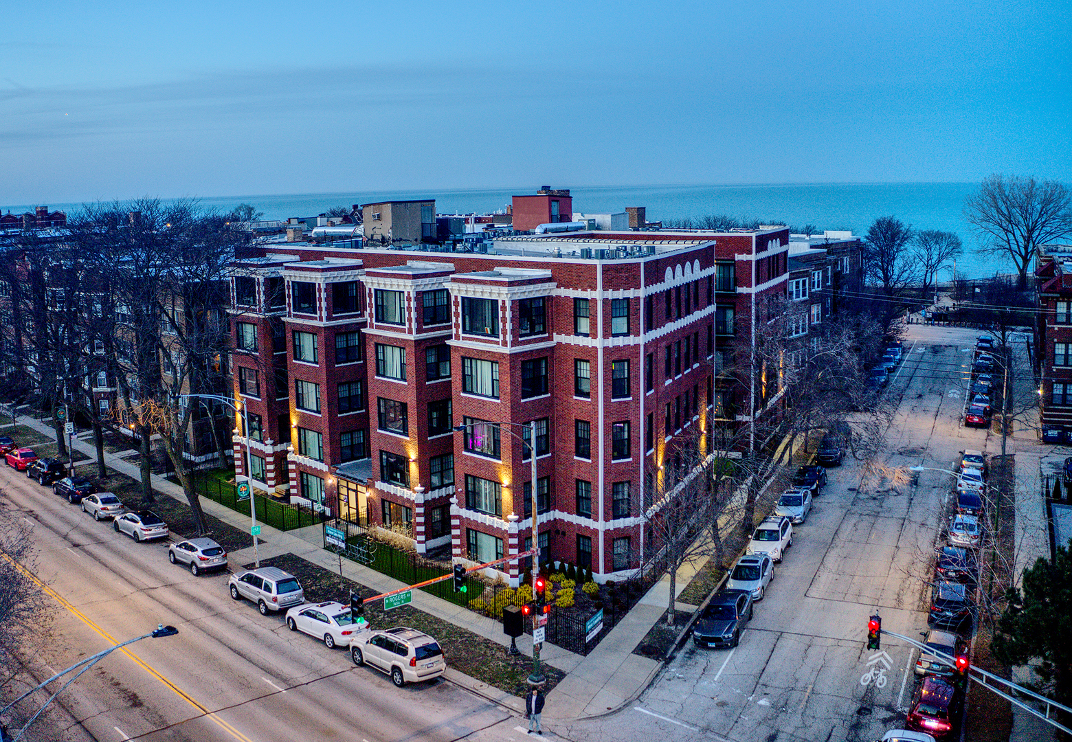 7645 North Sheridan Road, Unit 511 Chicago, IL 60626 - Photo 1 of 13 Gallery Image 1