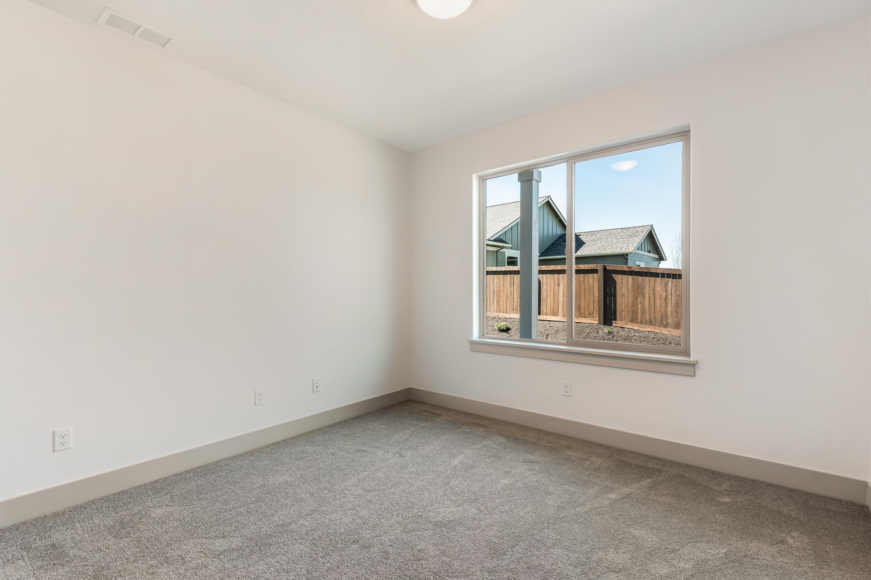 205 Northwest Saddle Ridge Loop Prineville, OR 97754 - Photo 18 of 25 19