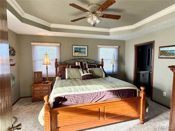 $449,900 | 23110 Roselawn Drive, Lebanon, MO 65536