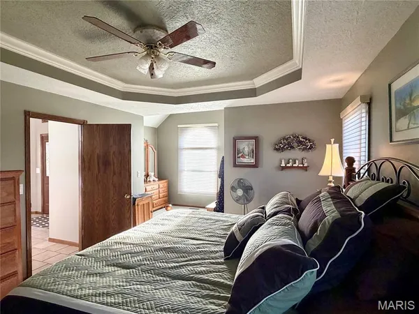 $449,900 | 23110 Roselawn Drive, Lebanon, MO 65536