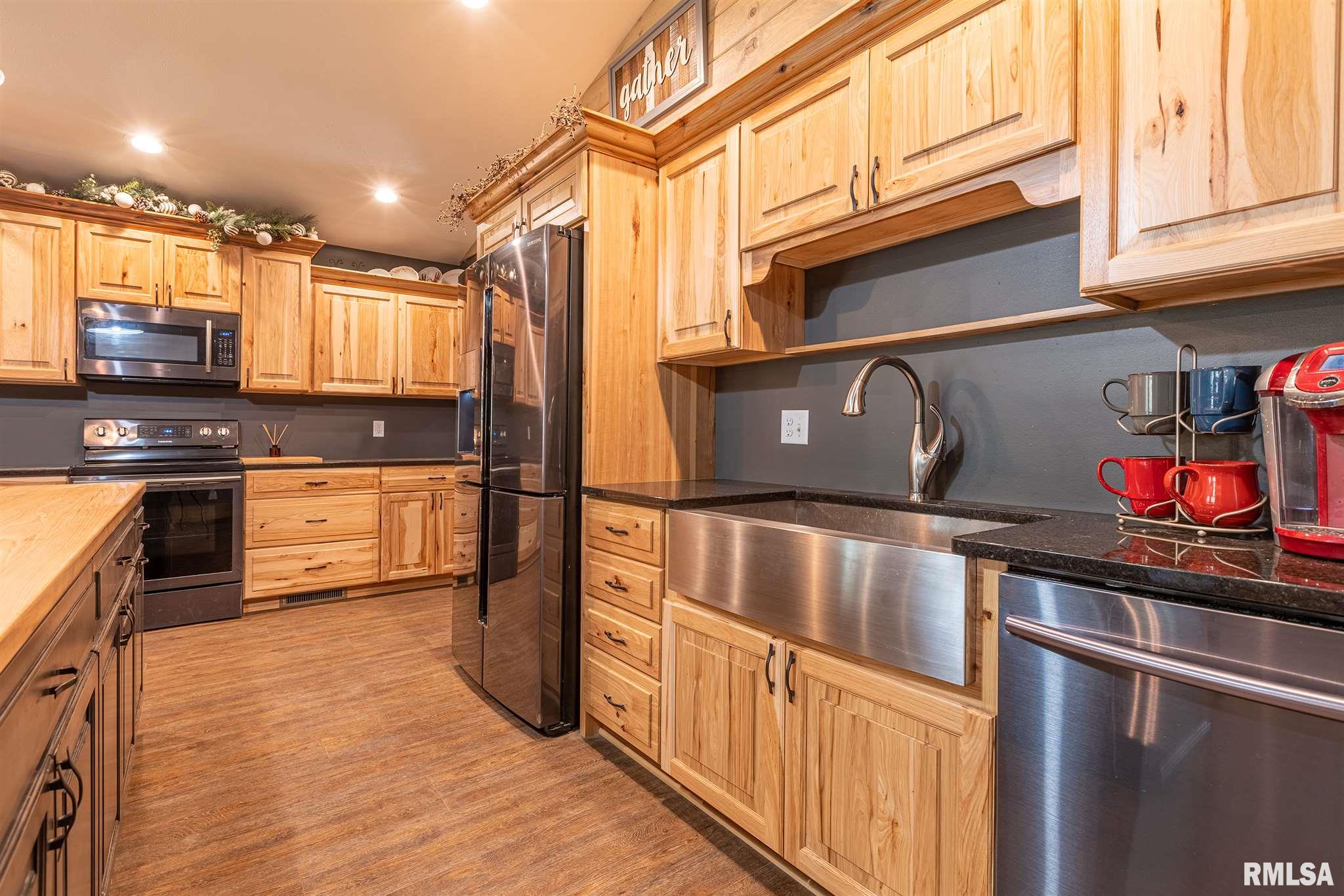 15435 North Bend Road Carterville, IL 62918 - Photo 7 of 40 Gallery Image 7