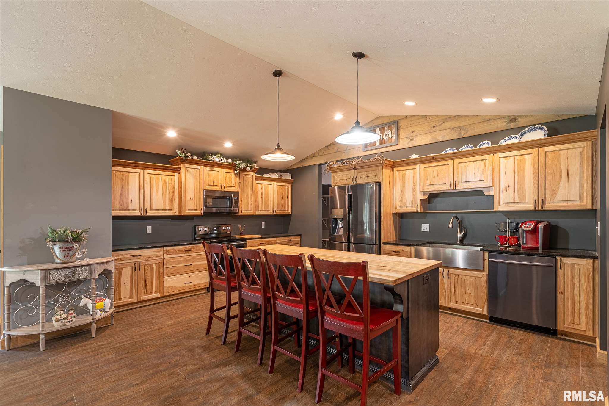 15435 North Bend Road Carterville, IL 62918 - Photo 10 of 40 Gallery Image 10