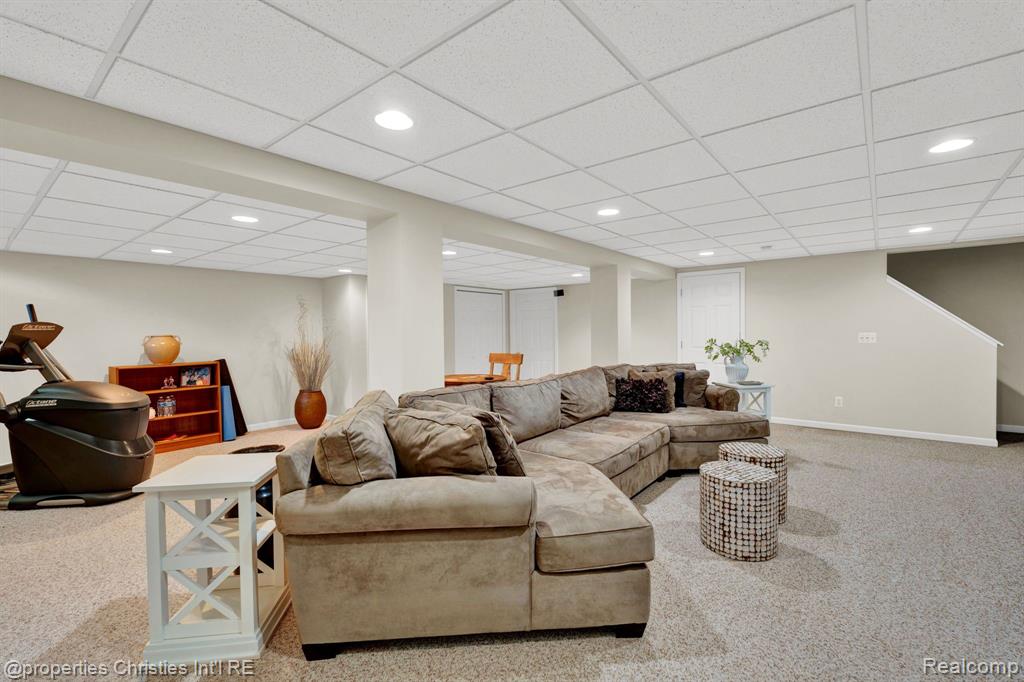 3198 Courtfield Drive Rochester Hills, MI 48309 - Photo 41 of 53