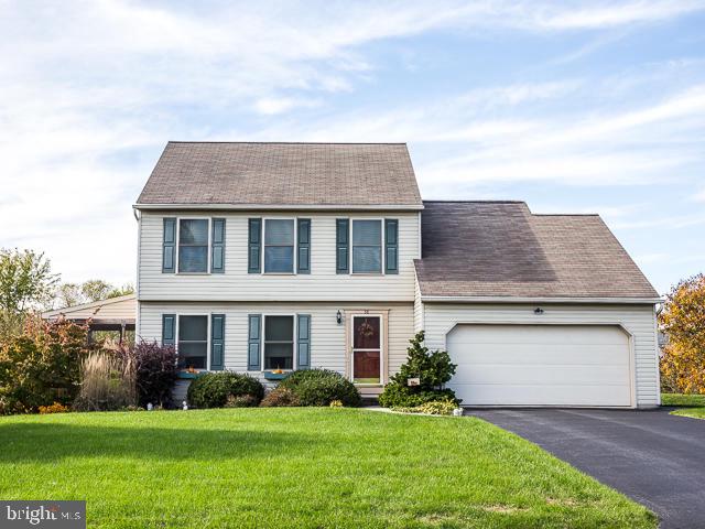38 Viscount Place Lititz, PA 17543 - Photo 1 of 56