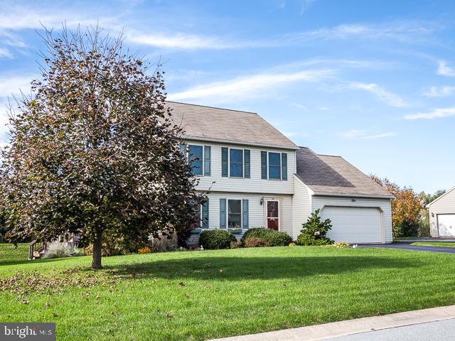 38 Viscount Place Lititz, PA 17543 - Photo 2 of 56