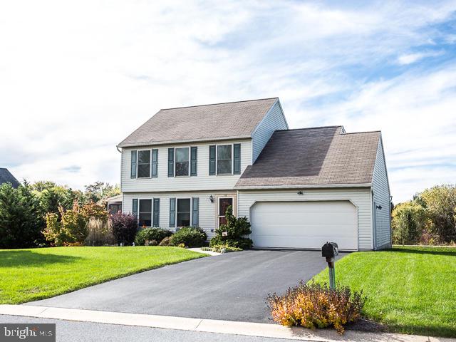 38 Viscount Place Lititz, PA 17543 - Photo 3 of 56