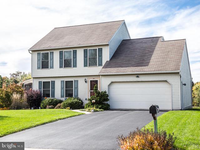38 Viscount Place Lititz, PA 17543 - Photo 4 of 56