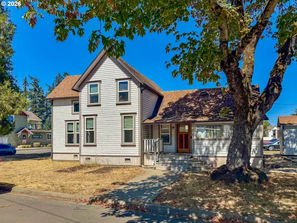 $289,000 | 641 West Ballf Street, Roseburg, OR 97471