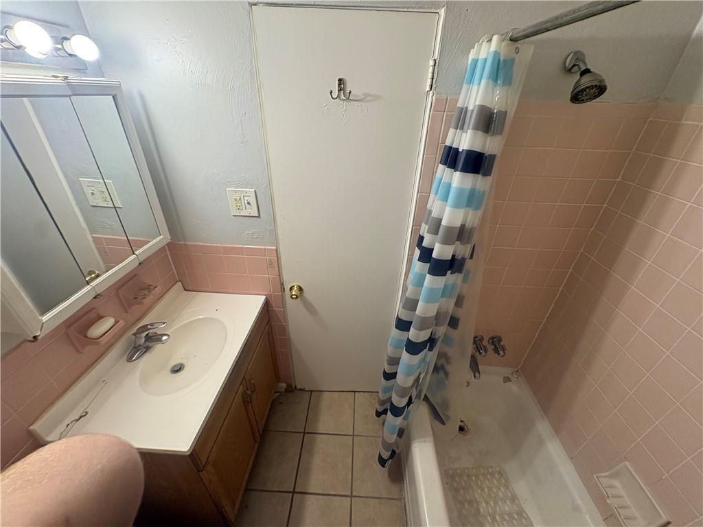 1 Penn Ridge Court, Unit 4 Pittsburgh, PA 15235 - Photo 3 of 9 Gallery Image 3