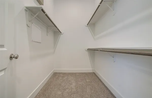 $2,100 | 556 Janisch Road, Houston, TX 77018