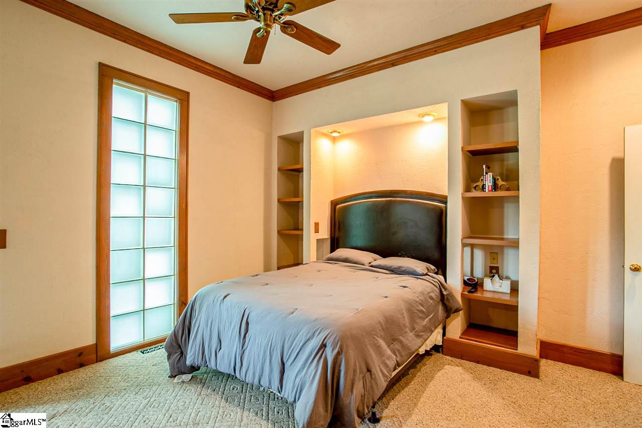 565 Barnett Road Greer, SC 29651 - Photo 14 of 36