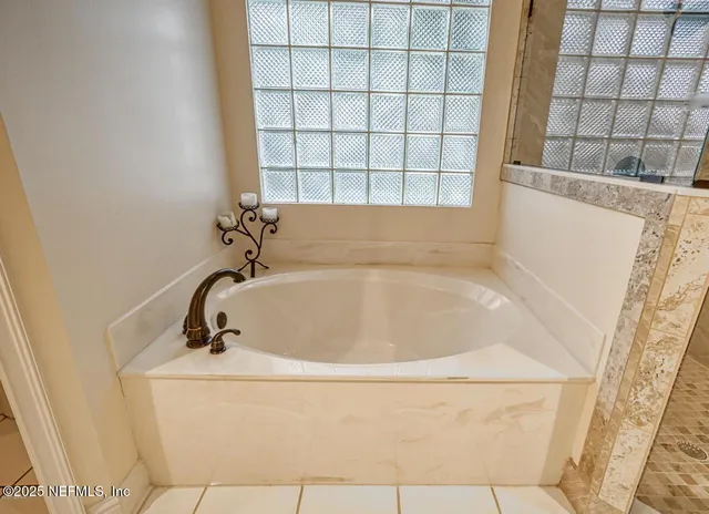 $4,250 | 8205 Bay Tree Lane, Jacksonville, FL 32256