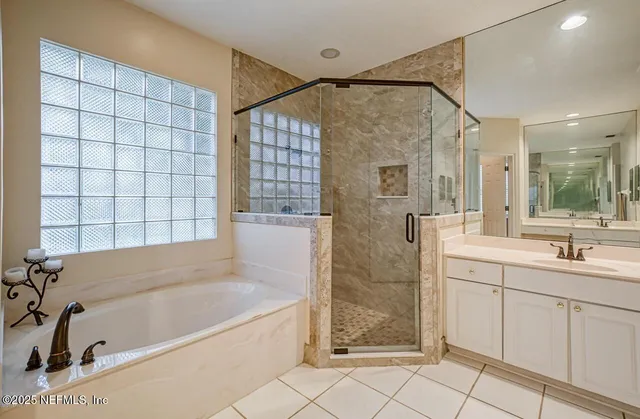 $4,250 | 8205 Bay Tree Lane, Jacksonville, FL 32256