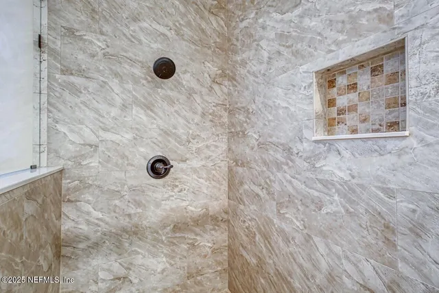 $4,250 | 8205 Bay Tree Lane, Jacksonville, FL 32256