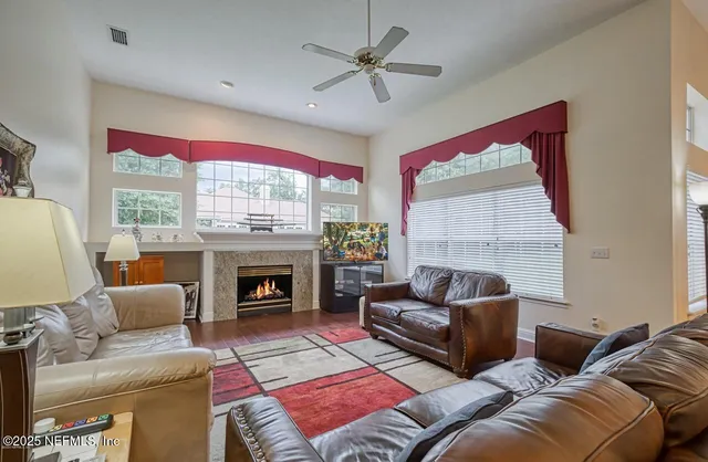 $4,250 | 8205 Bay Tree Lane, Jacksonville, FL 32256