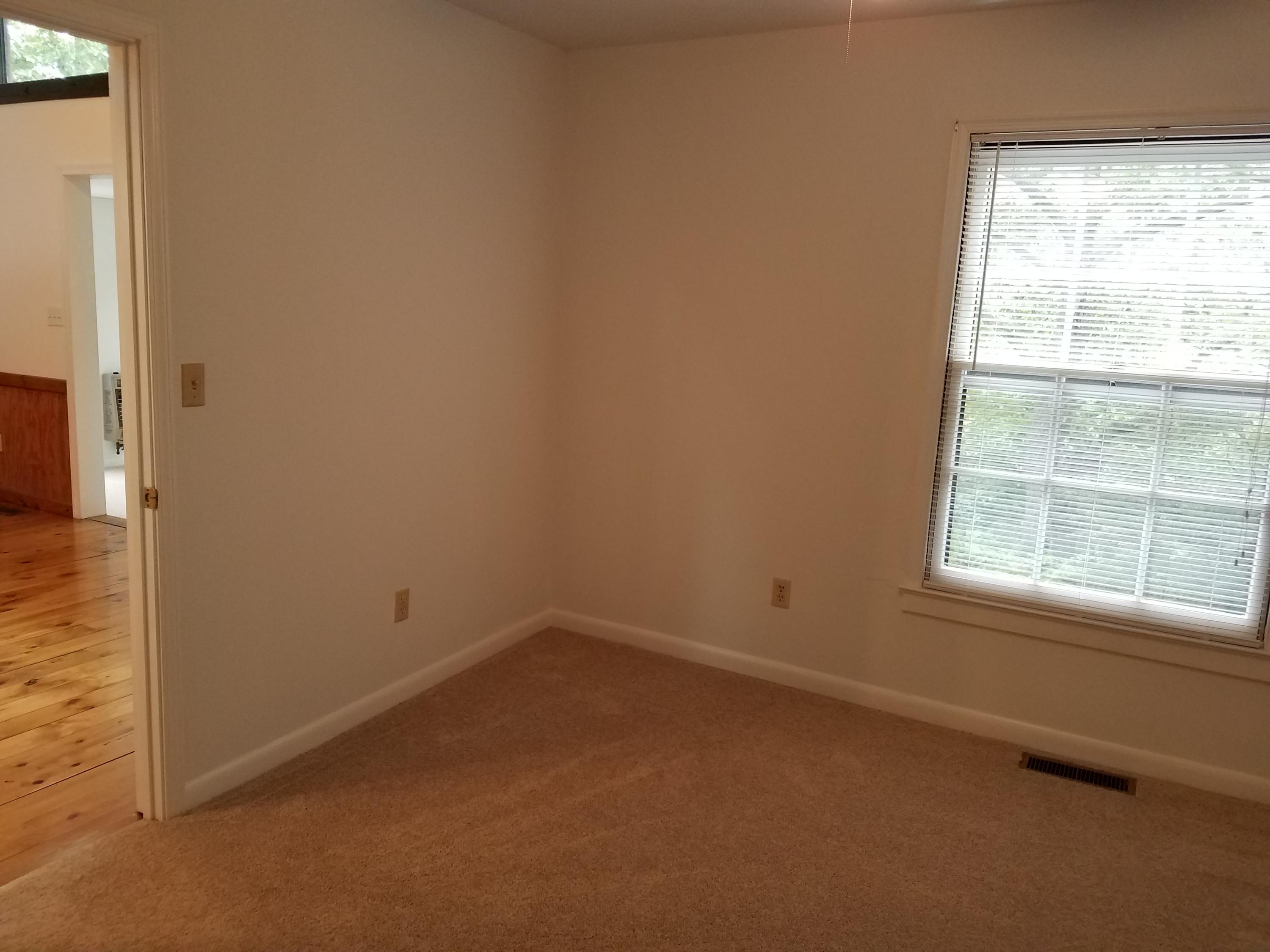 129 Thunder Ridge Road Huddleston, VA 24104 - Photo 24 of 72 Master bedroom