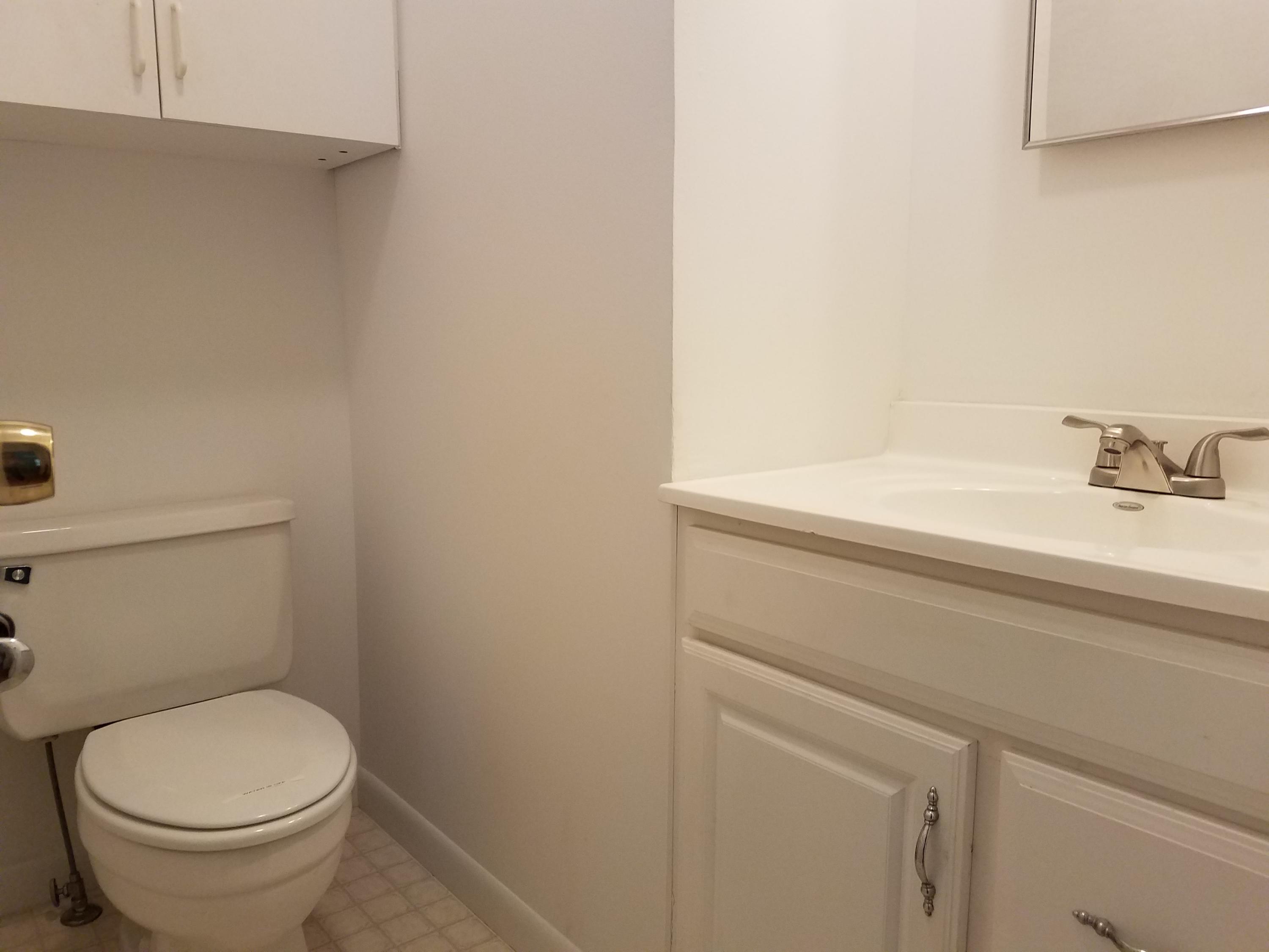 129 Thunder Ridge Road Huddleston, VA 24104 - Photo 35 of 72 Entry Level Half bath