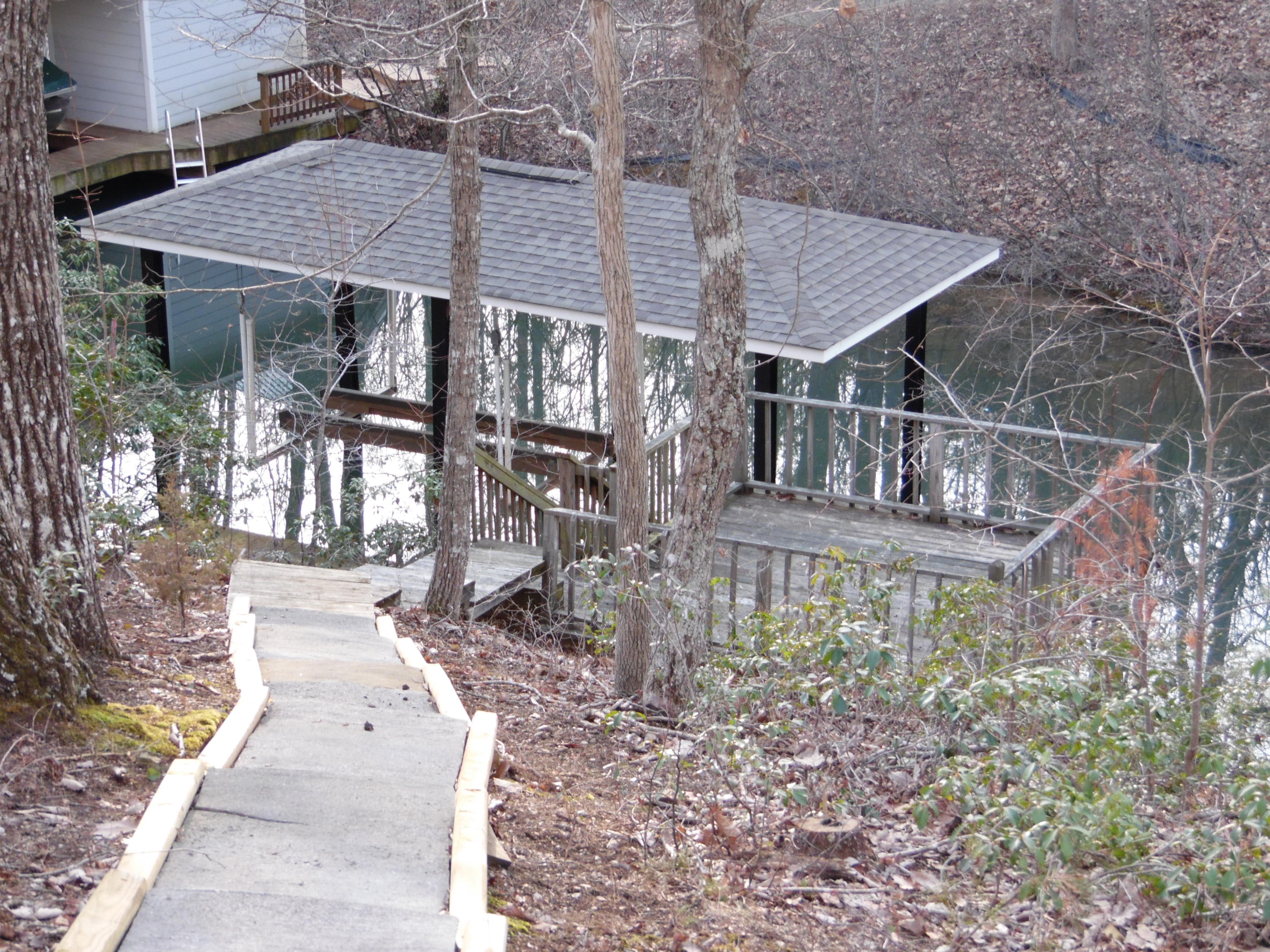 129 Thunder Ridge Road Huddleston, VA 24104 - Photo 67 of 72 Walkway to dock