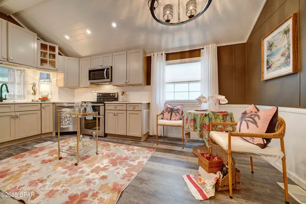 $269,900 | 1219 Thomas Drive, Unit 25, Panama City Beach, FL 32408
