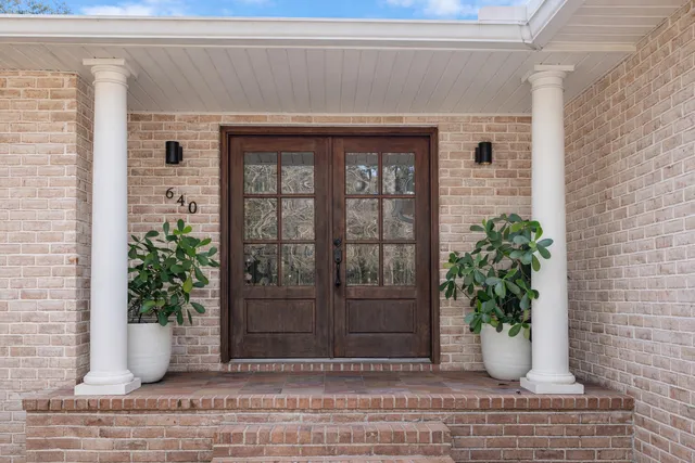 $1,459,000 | 640 West Sunset Boulevard, Fort Walton Beach, FL 32547