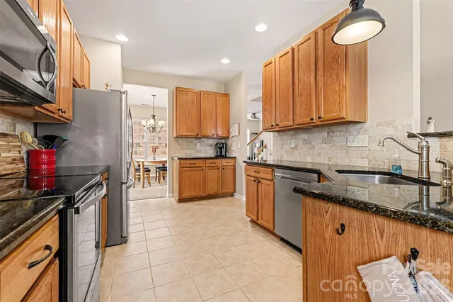 $369,999 | 9902 Portaferry Drive, Unit 5043, Charlotte, NC 28213