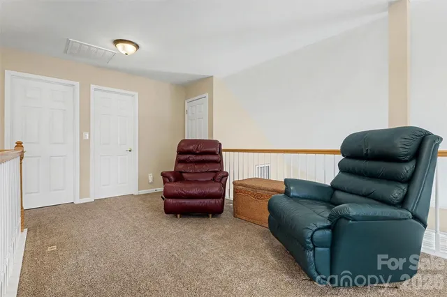 $369,999 | 9902 Portaferry Drive, Unit 5043, Charlotte, NC 28213