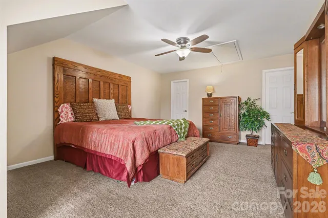 $369,999 | 9902 Portaferry Drive, Unit 5043, Charlotte, NC 28213