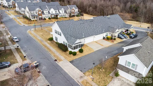 $369,999 | 9902 Portaferry Drive, Unit 5043, Charlotte, NC 28213