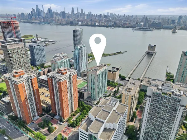 $1,250,000 | 20 Newport Parkway, Unit 1812, Jersey City, NJ 07310