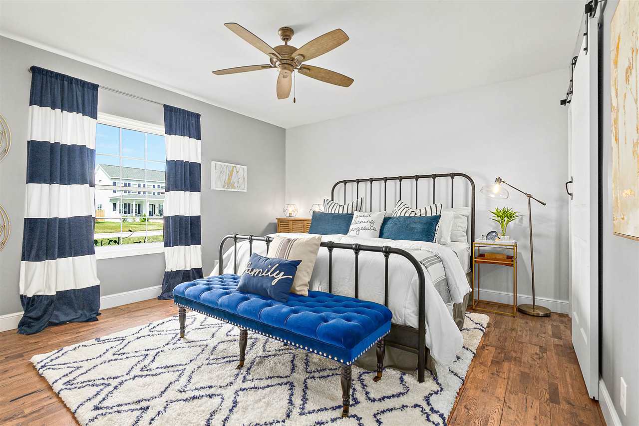 205 Oglethorpe Boulevard St. Augustine, FL 32080 - Photo 23 of 48 a bed room with furniture and wooden floor