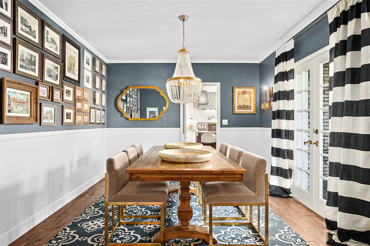 205 Oglethorpe Boulevard St. Augustine, FL 32080 - Photo 9 of 48 a dining room with furniture and window