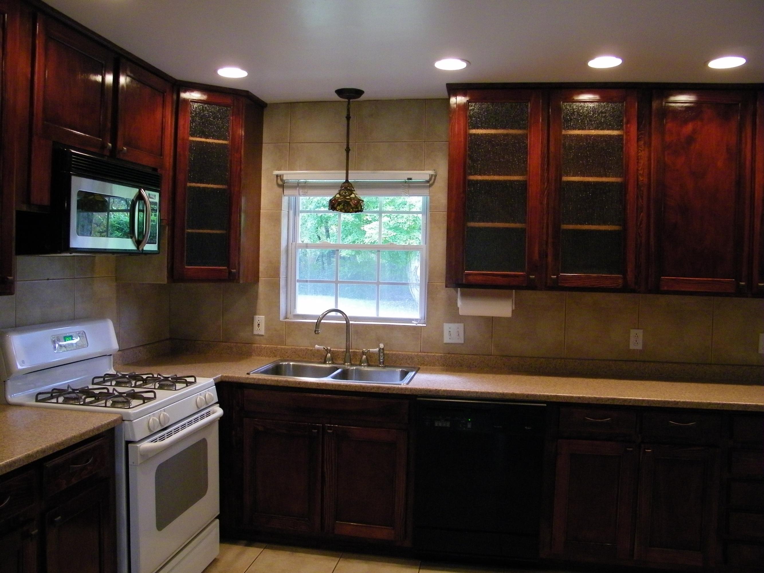 Lots of nice kitchen cabinets