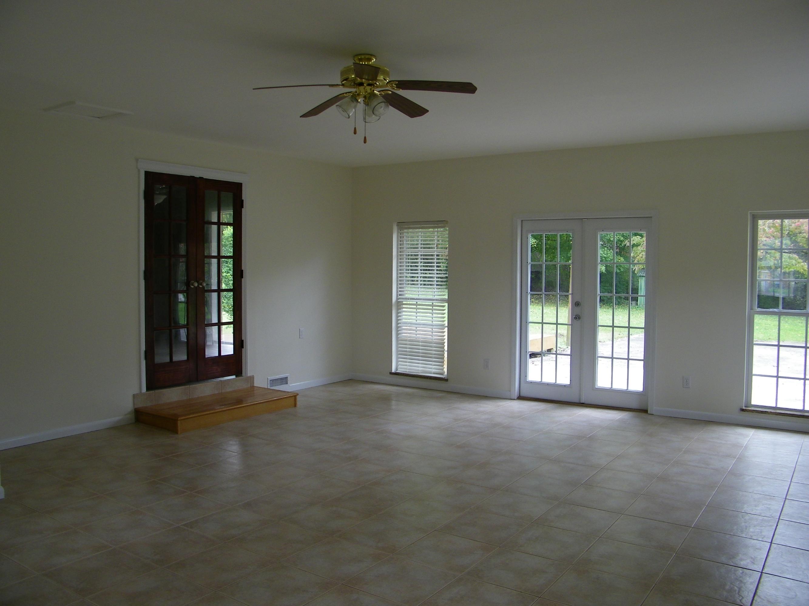 4401 Terrace View Road Louisville, TN 37777 - Photo 8 of 24 Huge bonus room