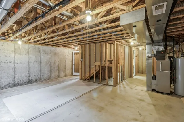 $2,600 | 2956 Talaga Drive, Algonquin, IL 60102