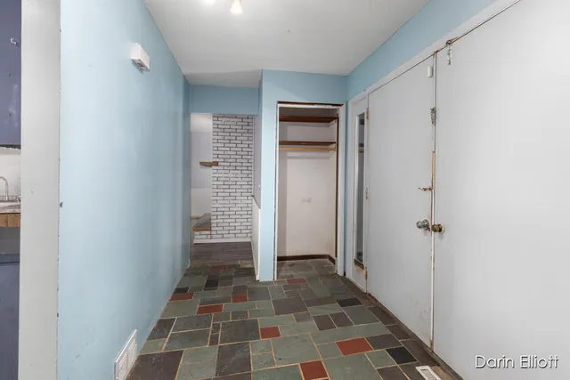 $149,900 | 93 North Robinson Street, Lyons, MI 48851